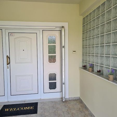 Apartament One Artemis Near The Sea And The Airport Zewnętrze zdjęcie